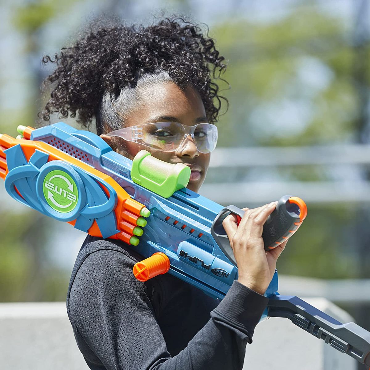 Elite 2.0 Flipshots Flip-16 Blaster With 16 Dart Barrels And 16 Official Darts