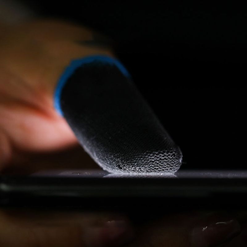18-Pin Carbon Fiber Finger Sleeves For PUBG Mobile Games