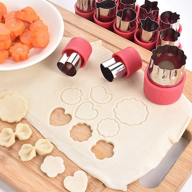 12Pcs/set Kitchen Tool Cutter Mold Cake Cutting-Red