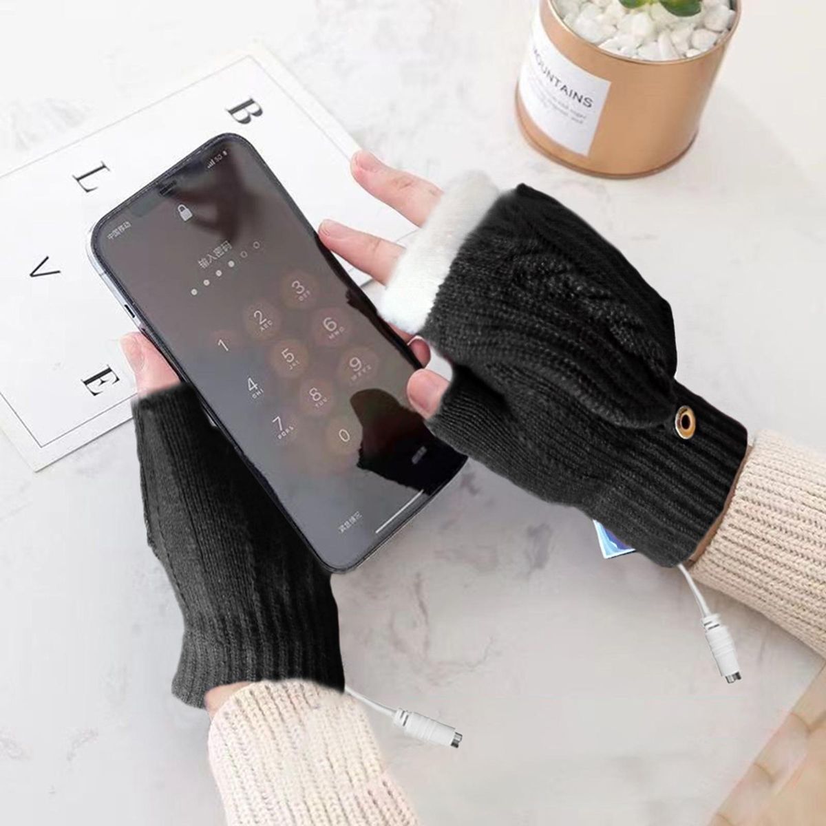 1 Pair Electric Winter Thermal Electric Work Typing Black