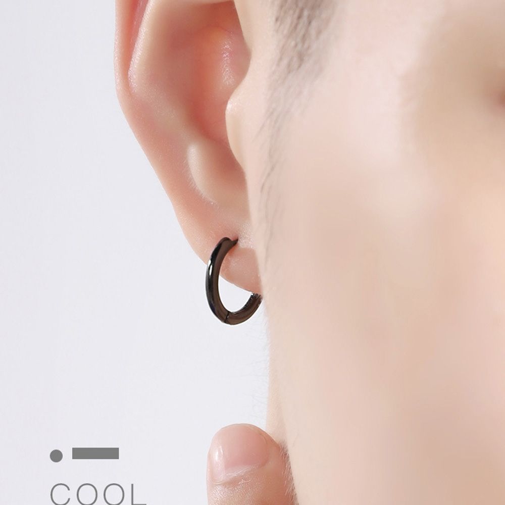 Simple Single Earrings Circle Ear Buckle Light Body Round Ear Hoop Black