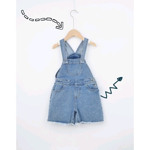 Girls Raw Hem Pocket Front Dungarees