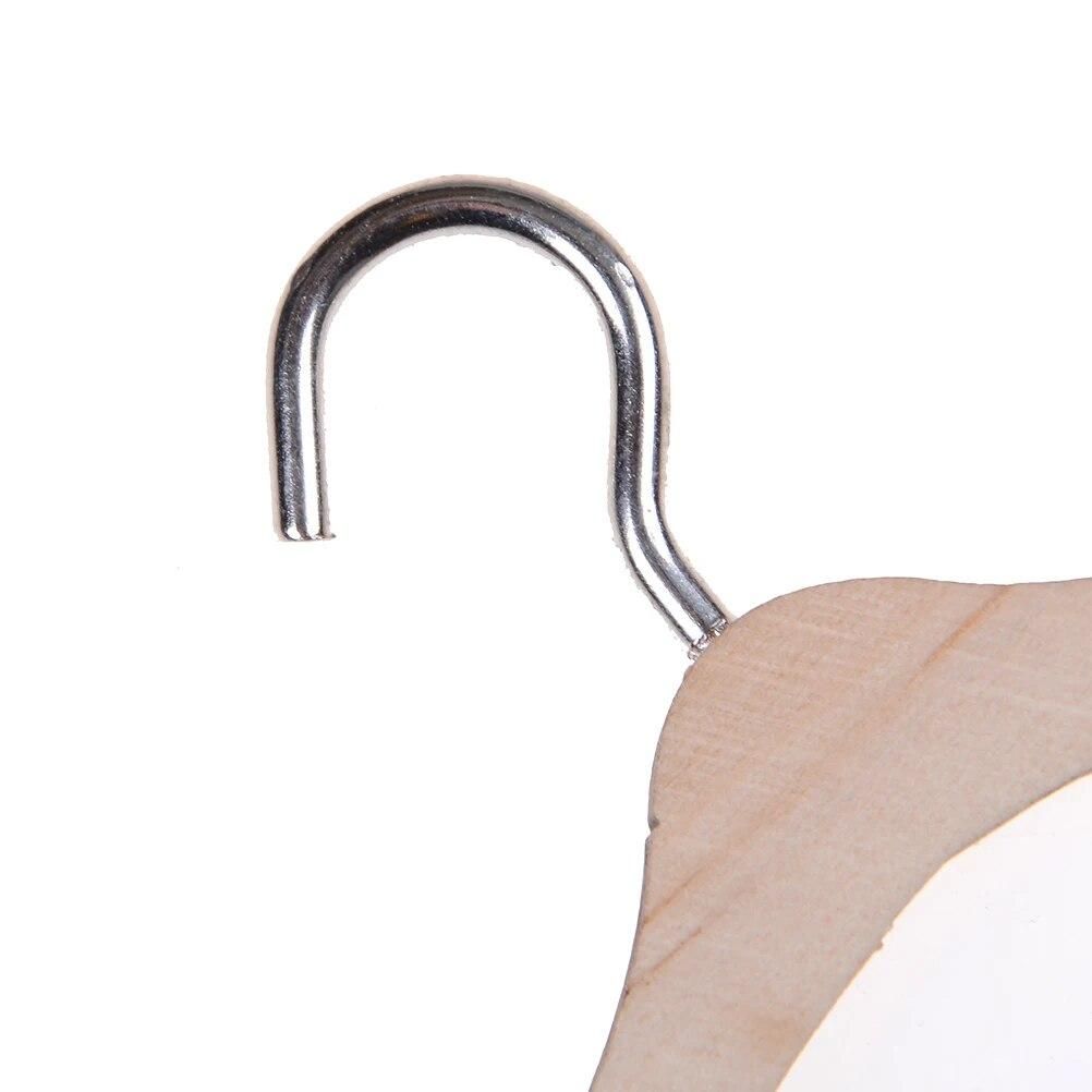 10Pcs Mini Clothes Hangers Closet Wardrobe Hanging Decoration Dolls Accessories 1/12 Scale Dollhouse Miniature Furniture