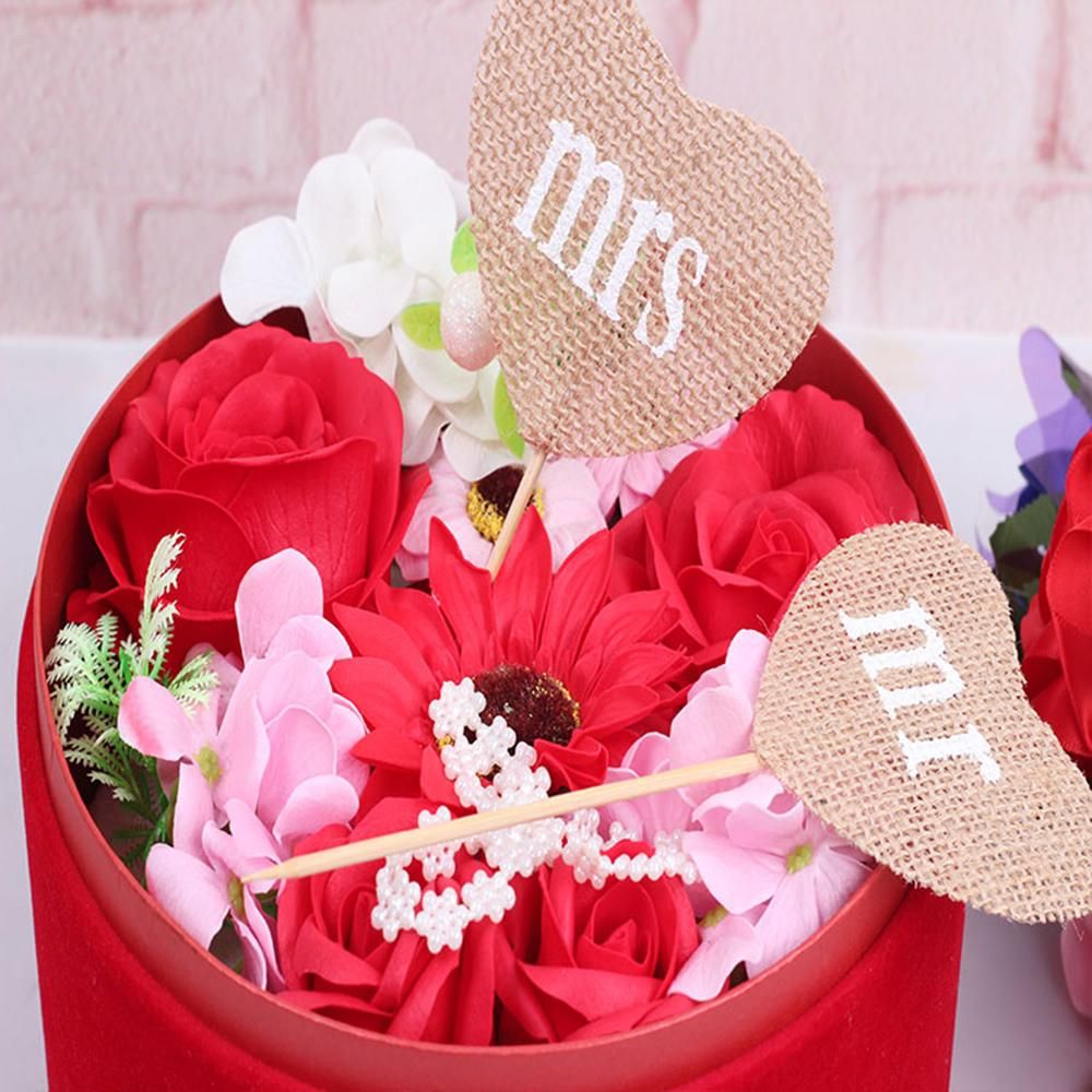 2Pcs Natural Wedding Burlap Heart Flag DIY Craftwork Wall Decor for Birthday/Graduation/Wedding/Baby Party