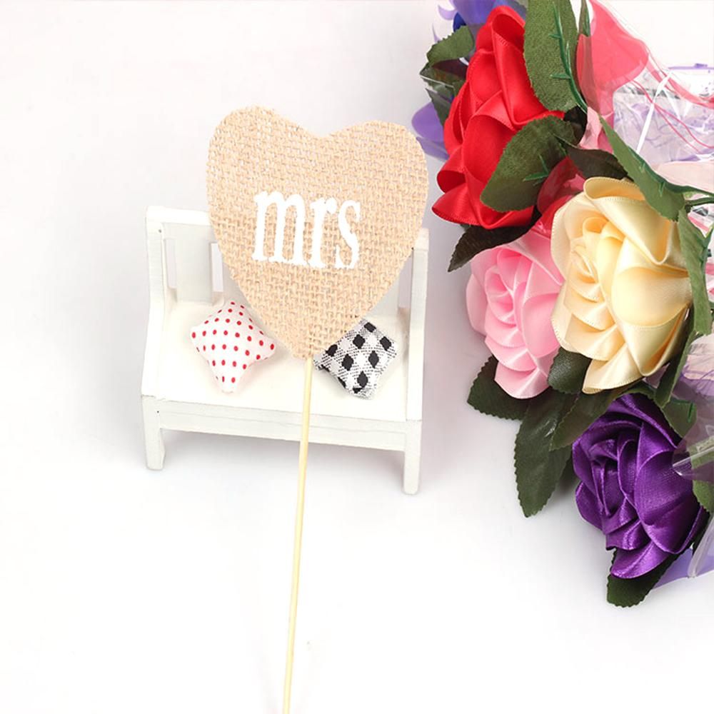 2Pcs Natural Wedding Burlap Heart Flag DIY Craftwork Wall Decor for Birthday/Graduation/Wedding/Baby Party