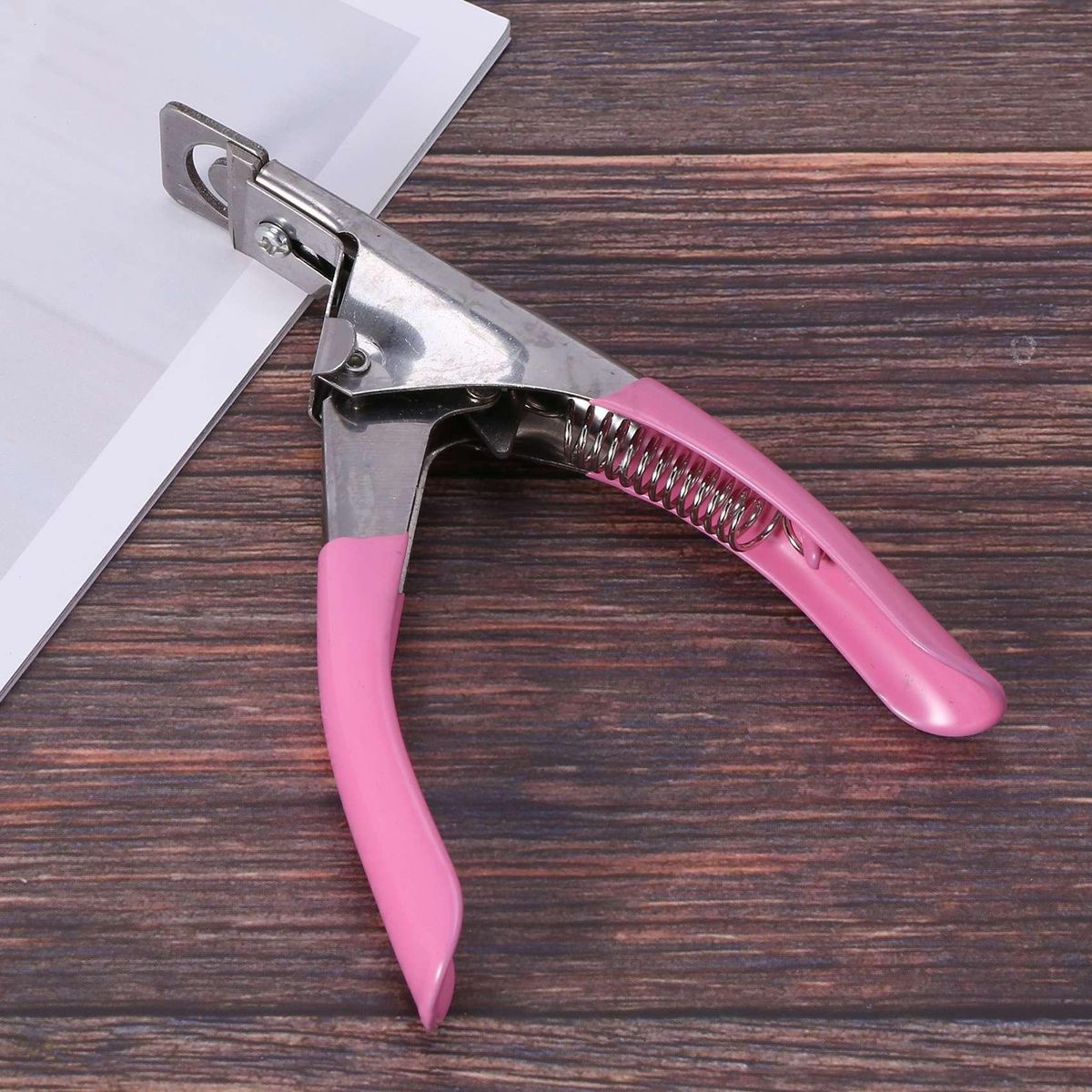 Nail clippers for nails and false acrylic nails easy to use