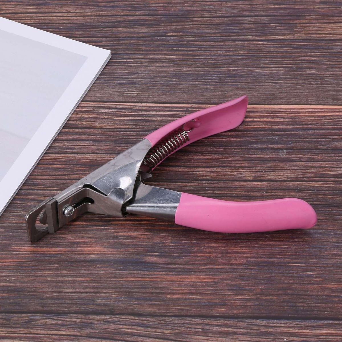 Nail clippers for nails and false acrylic nails easy to use
