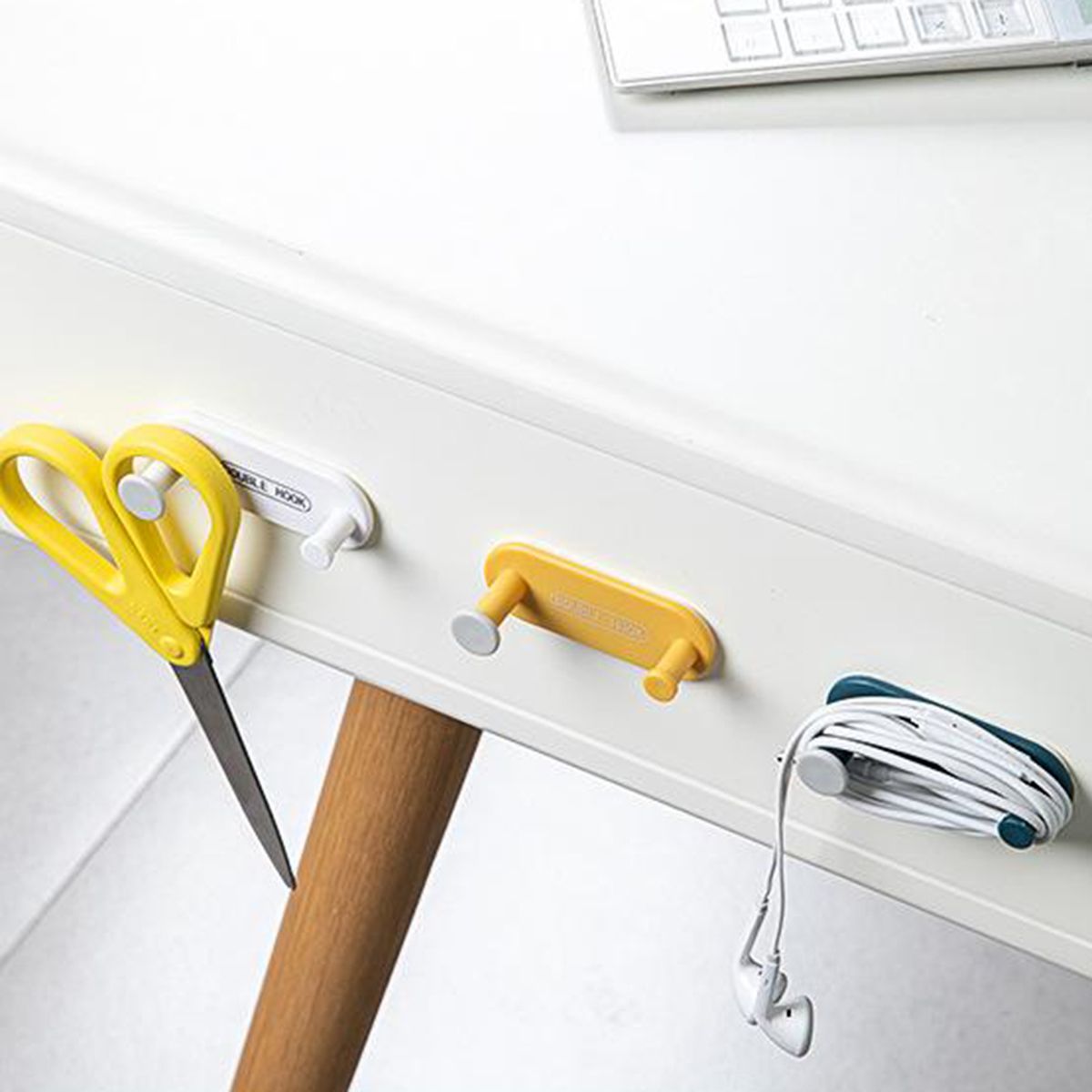 4Pcs SelfAdhesive Wall Hooks Keys Hangers Hook Office Hallway White