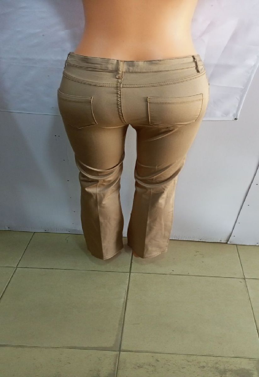 Ladies Quality Low Waist Stretching Stock Jeans - Straight Fit - Brown