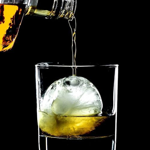 2Pcs 4 Hole Ice Hockey Silicone Mould 5.5cm Big Size Ball DIY Whiskey Wine Tail Ice Cube Maker Party Home Bar Kitchen Tool-Clear