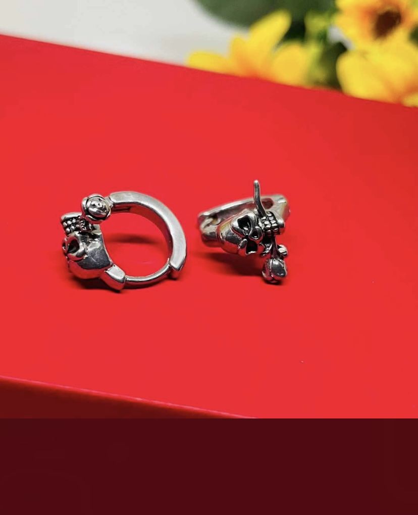 Men's Skull Earring