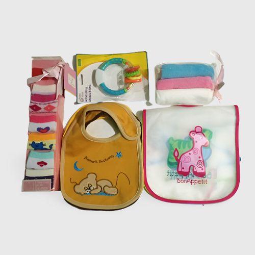 4bib/2plastic Bibs/7Pairs Of Socks /1 Set Washcloth/ Rattle