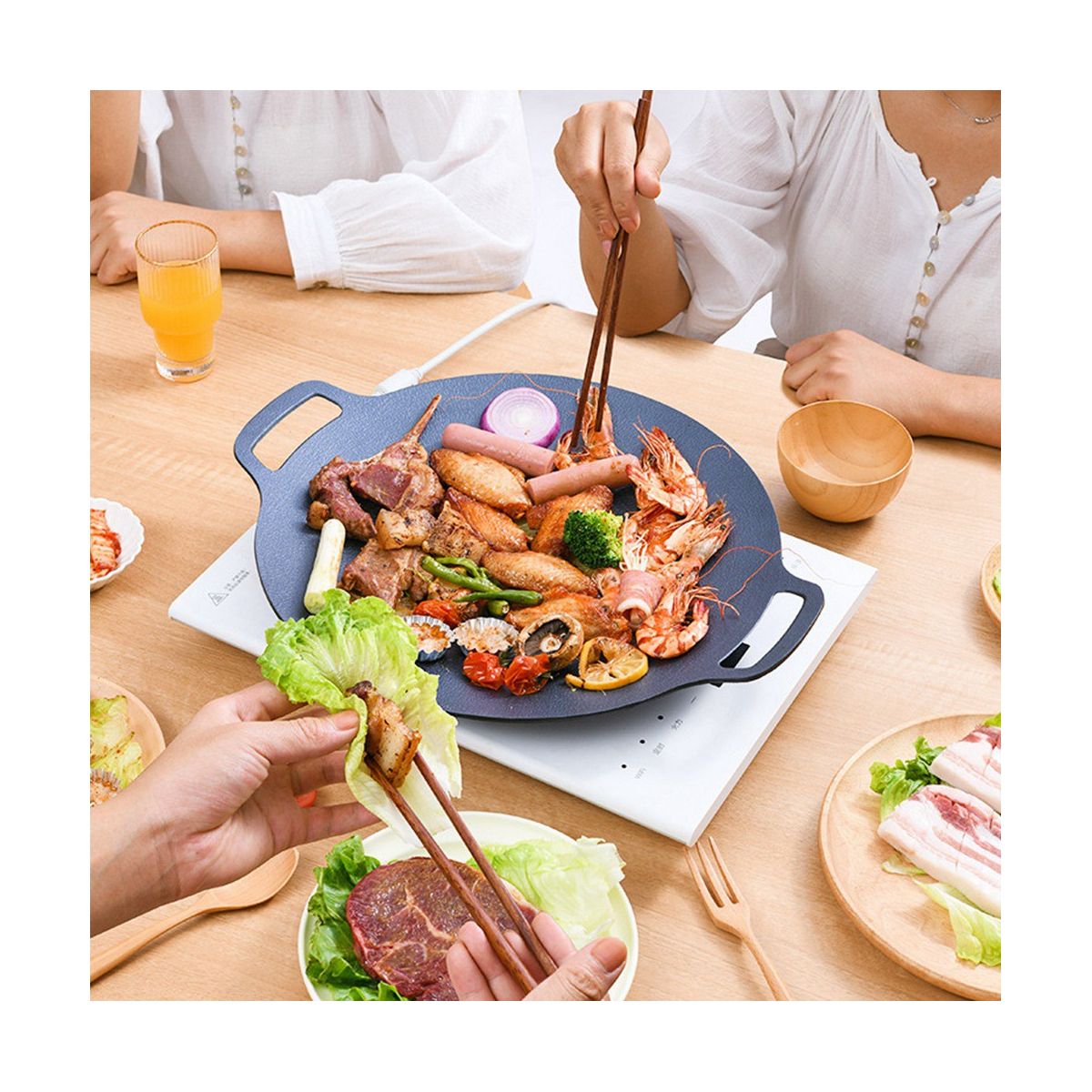 Korean BBQ Non Stick Baking Pan Round BBQ Grill Plate Grill Non Stick Round Baking Pan Universal 30cm