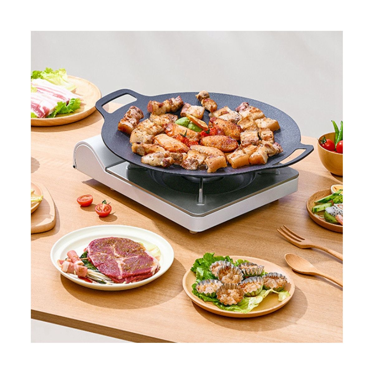 Korean BBQ Non Stick Baking Pan Round BBQ Grill Plate Grill Non Stick Round Baking Pan Universal 30cm