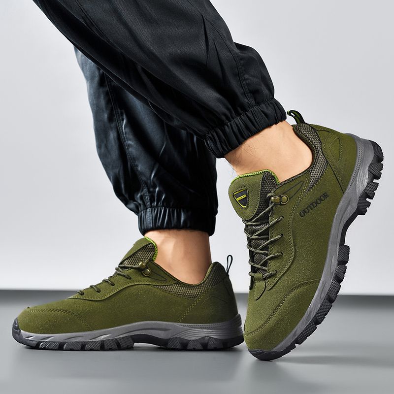 New Arrival Hiking Shoes Men Sneakers EUR Size 39-49 Outdoor Mountain Climbing Shoes High Quality Male Sport Trekking Sneakers Suede Leather Combat Desert Training Shoes Wear-resistant Work Sneakers Green
