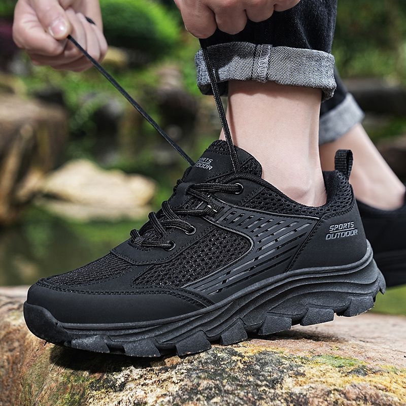 Men Hiking Shoes Breathable Mesh Man Sneakers Non-Slip Casual Men's Shoes New Outdoor Hunting Wear-resistant Training Sneakers Casual Shoes EUR Size 39-46