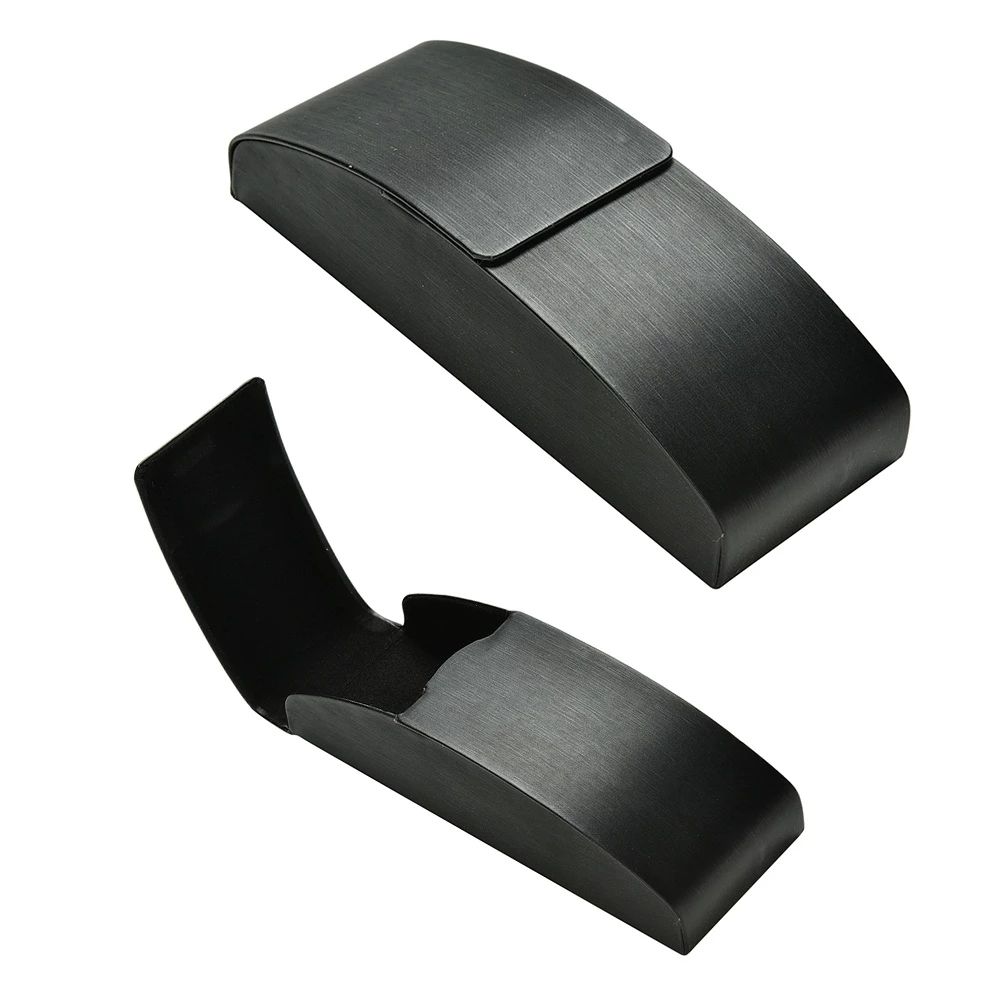 Lightweight Hard Eyeglasses Case With Magnetic Closure