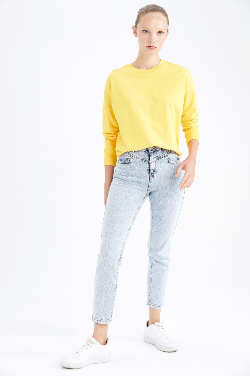 Woman Casual Regular Fit Knitted Sweatshirt - Yellow