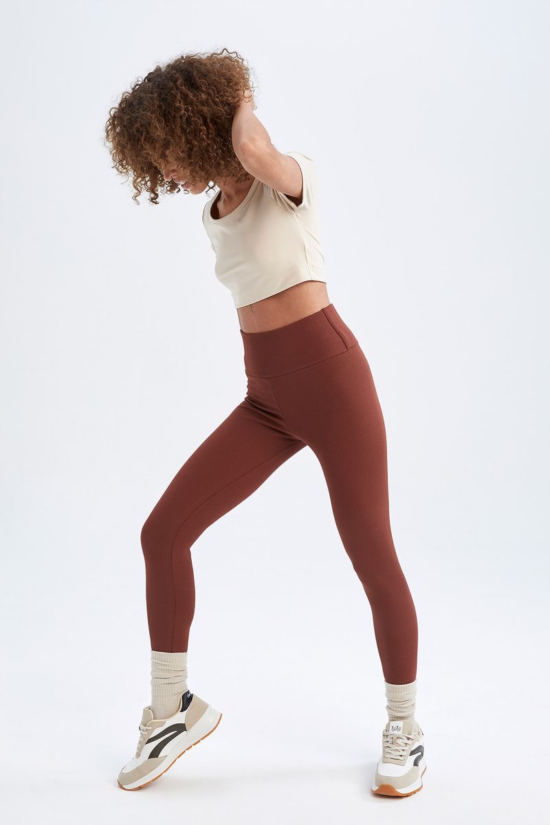 Woman Young Knitted Leggings - Brown
