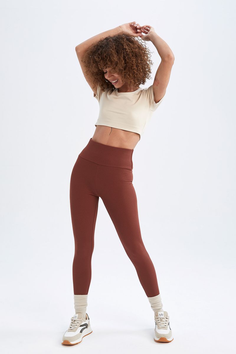 Woman Young Knitted Leggings - Brown