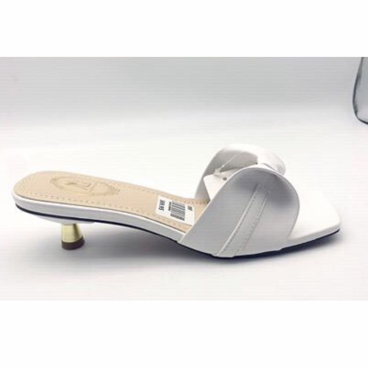 Ladies Simple Comfy Slippers- White