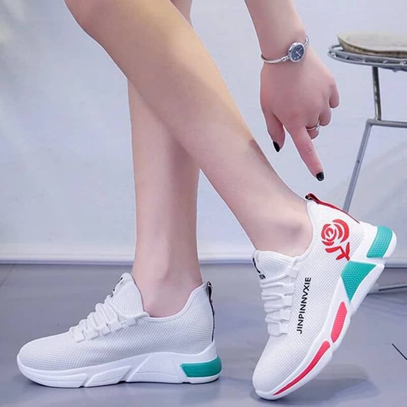 Ladies Classic Casual Sneakers With Cute Flower - White