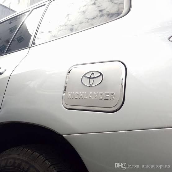 2005 Toyota Highlander Stainless Steel Fuel Tank Cover