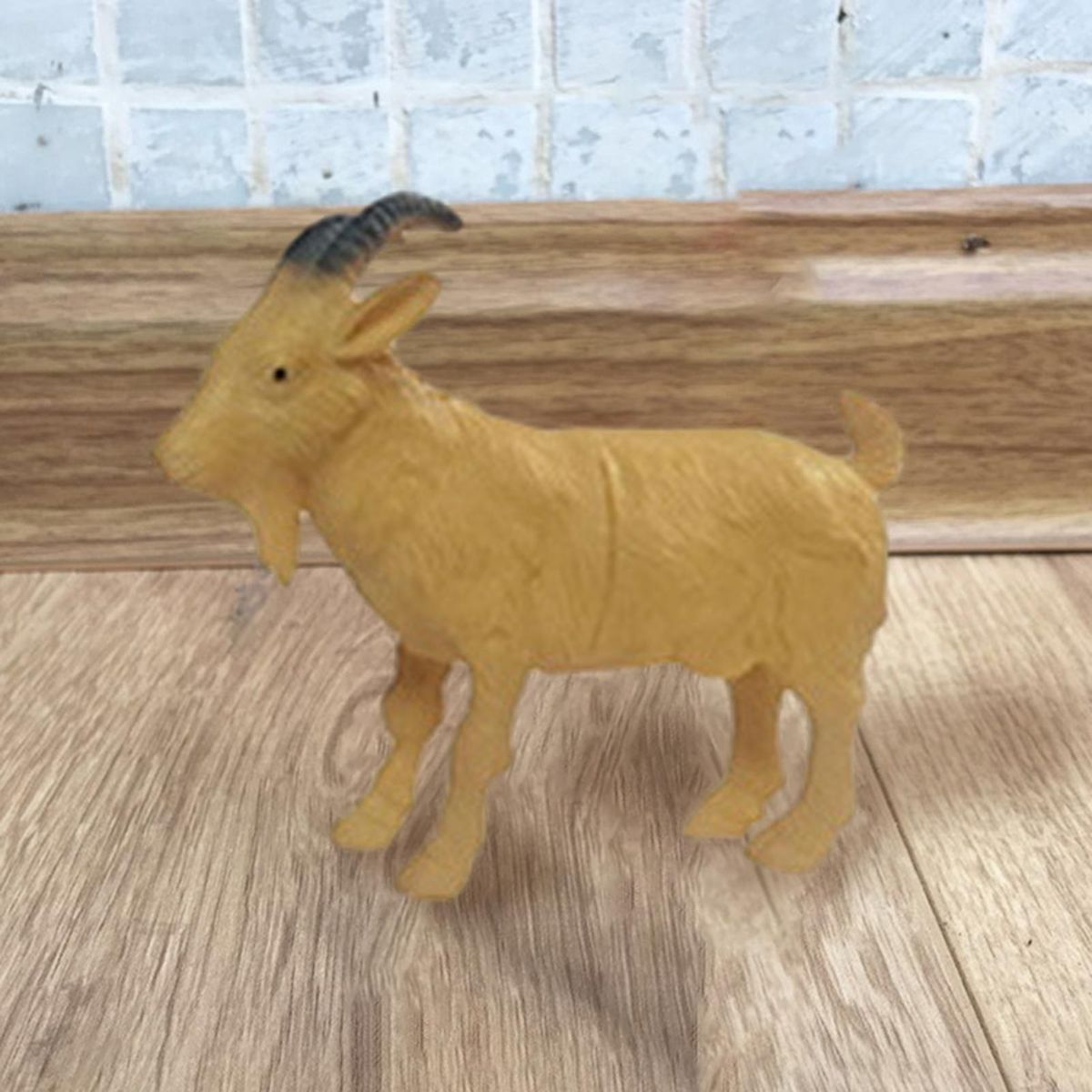 2Pcs Animal Ornaments Animal Statue Figurines Desktop Decoration