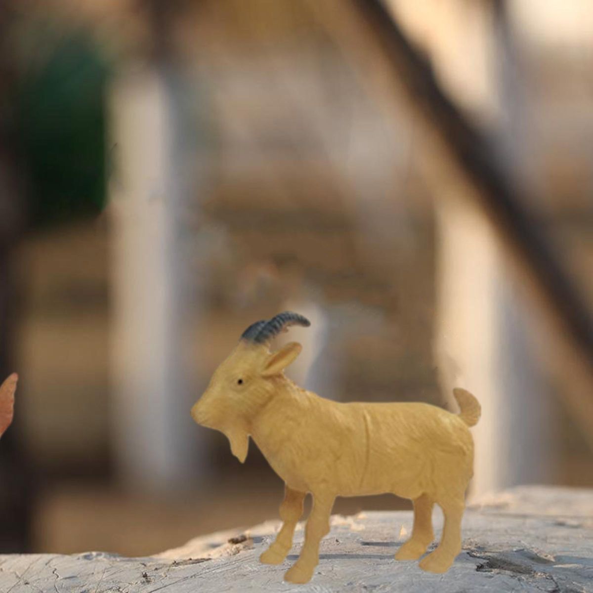 2Pcs Animal Ornaments Animal Statue Figurines Desktop Decoration