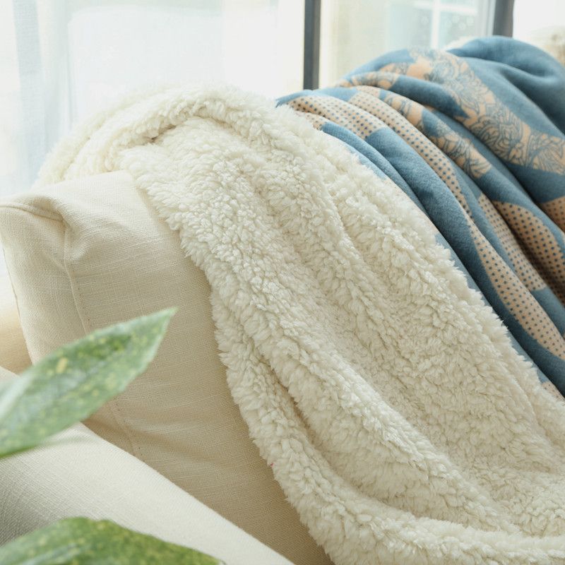 Flannel Blanket,Warm Breathable Cotten Blanket,90*120*3cm