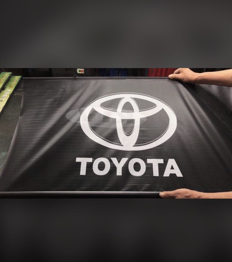 Toyota Rear Windscreen Sunshades/curtain For Saloon Cars