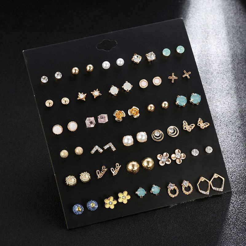 Earring Set Ladies 30 Pairs Diamond Pearls Flower Elegant Ear Studs Women