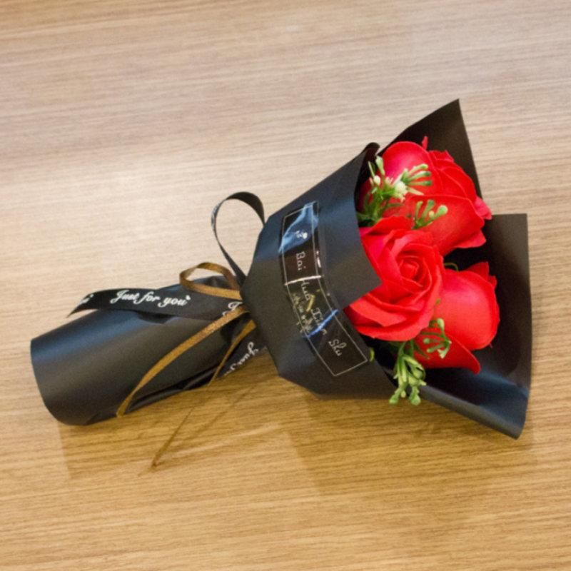 3 Heads Artificial Rose Bouquet Hand Holding Soap-Pink