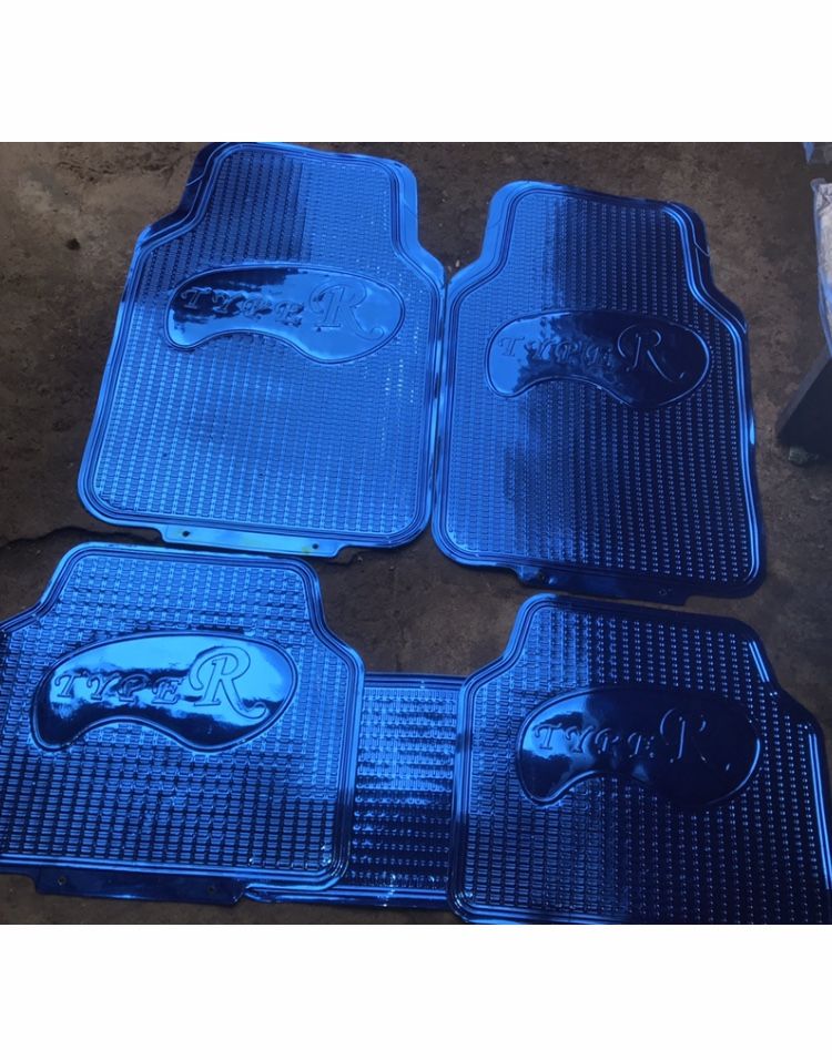 5 Seater Universal Shining Footmat Blue Color