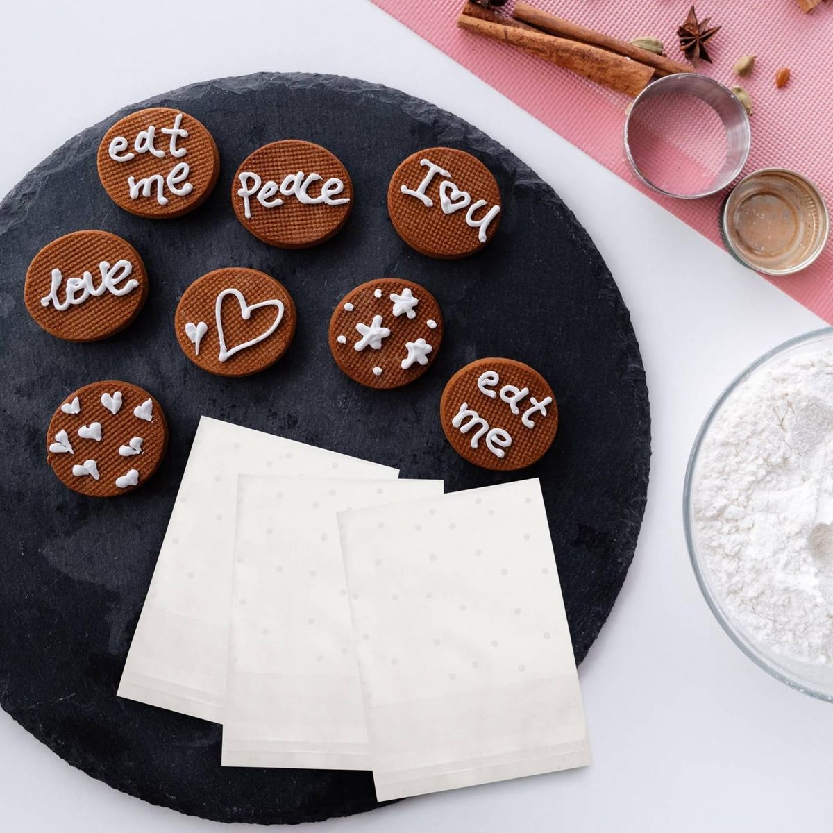 100pcs Frosted Cute Plastic Pack Candy Cookie Soap Packaging Bags Cupcake Self Adhesive Sample Gift Bag 7cm
