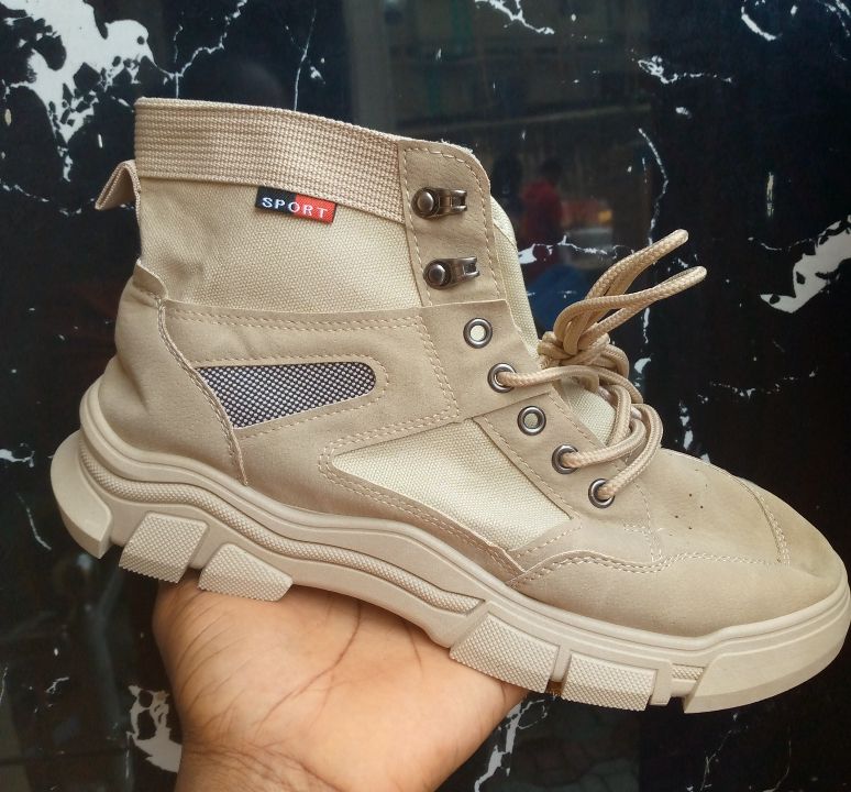 Classic Men High Top Sneakers  In Brown