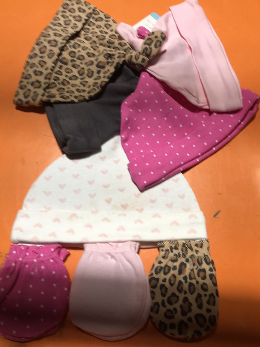Baby Girl Caps And Scratch Mitten Gift Set Of 8