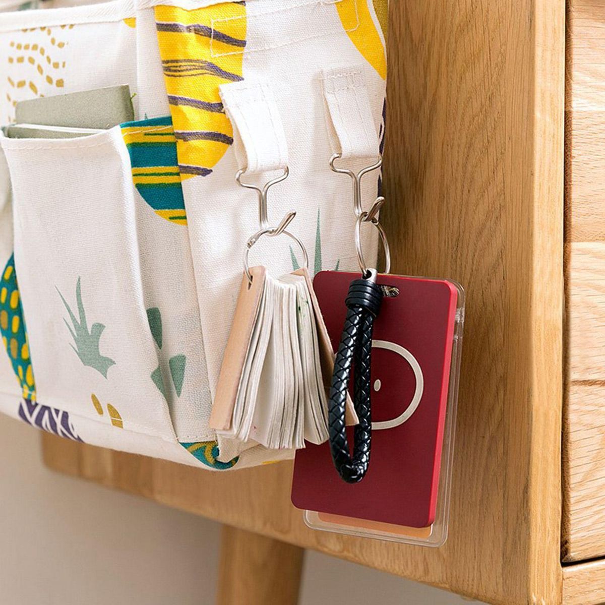 Cosmetic Wtorage Bag Lattice Hanging Storage Bag Bedside Storage Organizer with Hook Bed Pocket Black