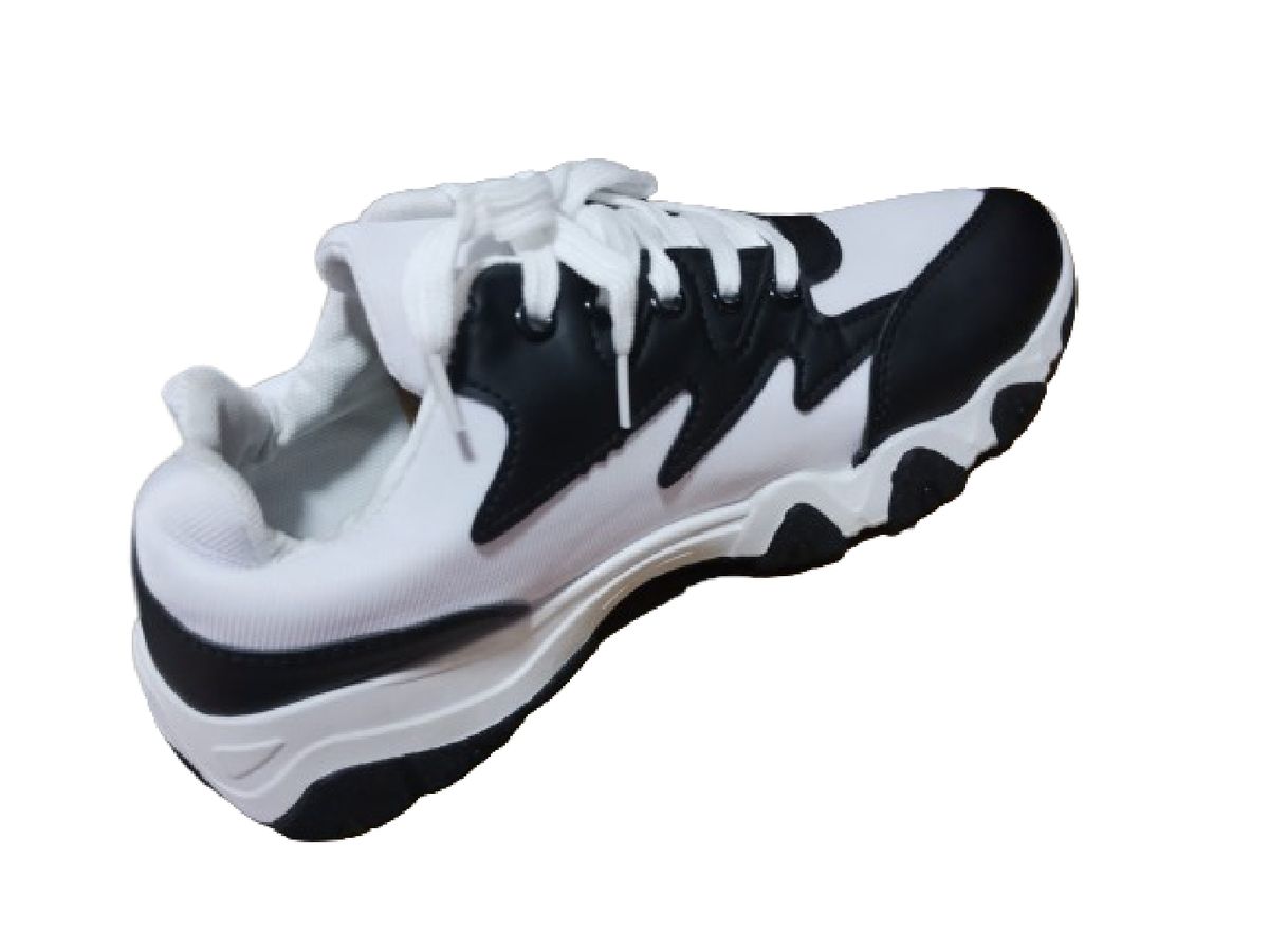B Unisex Sneakers