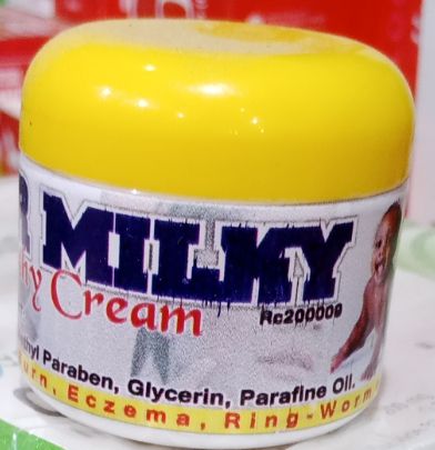 Upper Milky Smoothy Cream