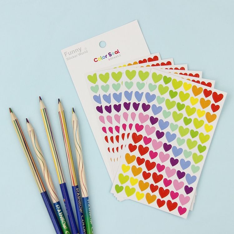 100 PCS Heart Pattern Decorative Sticker