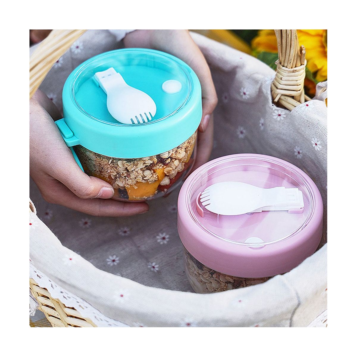 Overnight Oat Containers with Lid and Spoons 2PCS 20Oz Portable Plastic Yogurt JarsLeak-Proof Dessert Cups White&Pink