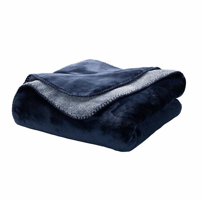 Mon Chateau Luxury Collection Reversible Throw