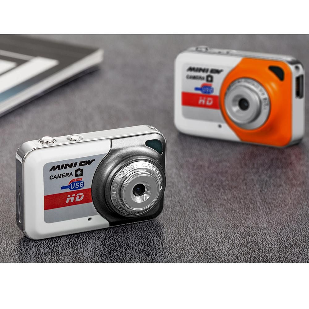 Andoer X6 Portable Ultra Mini High Denifition Digital Camera Mini DV with 32 GB Memory Card