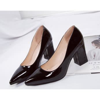 Block Heel Patent Leather Pointed Cover Shoe - Black