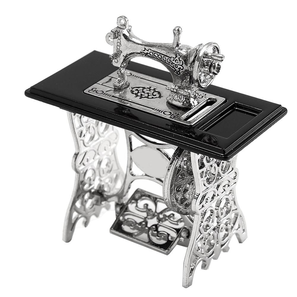 1Pc Mini Exquisite Alloy Miniature