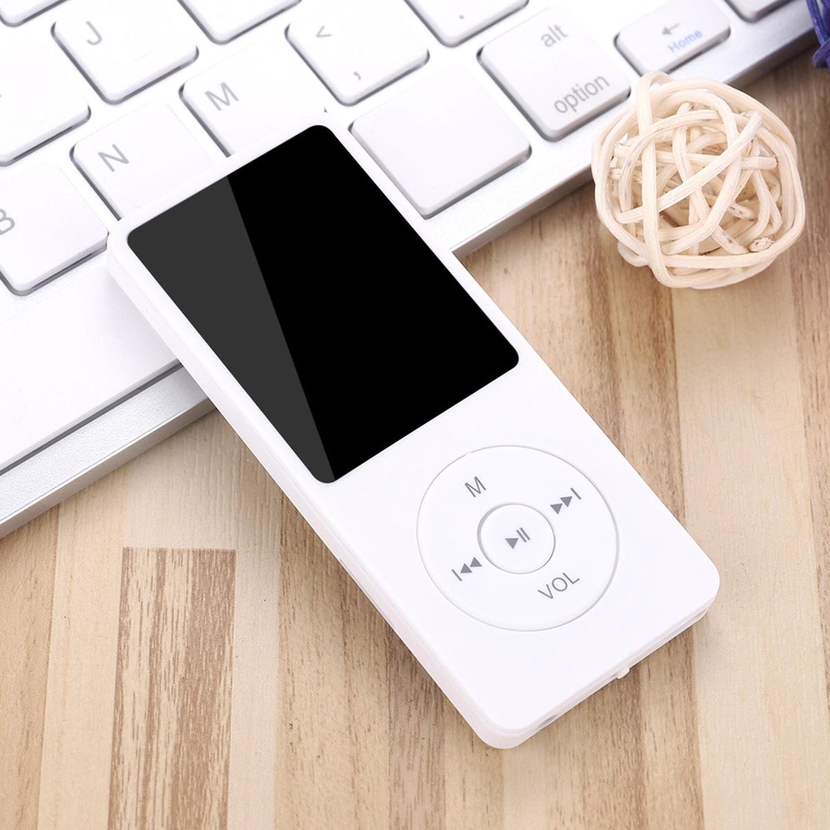 Mp4 Player with 16gb Memory Portable Mp4 Player with Built-in Speaker White