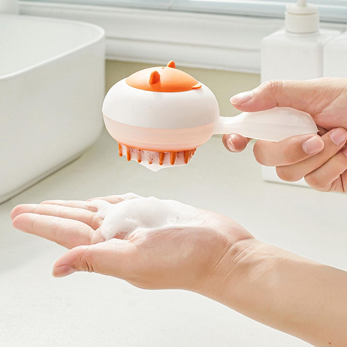 Pet Brush with Soap Dispenser Shampoo Container Pet Brush Orange