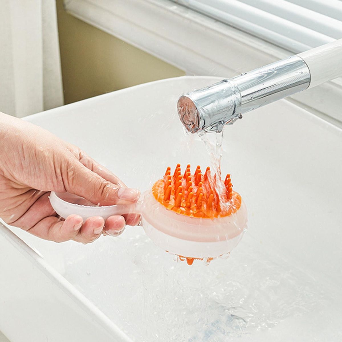 Pet Brush with Soap Dispenser Shampoo Container Pet Brush Orange
