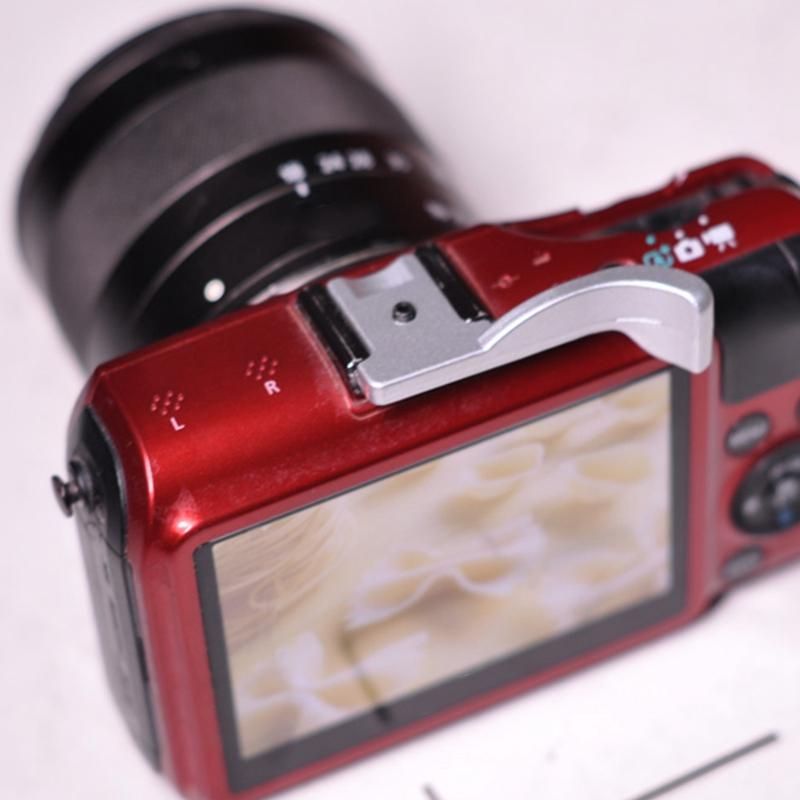Universal Metal Hot Shoe Adapter Thumb Grip for Camera Canon EOSM Sony NEX Fuji XT10 XT1, 2/Pcs(Red )